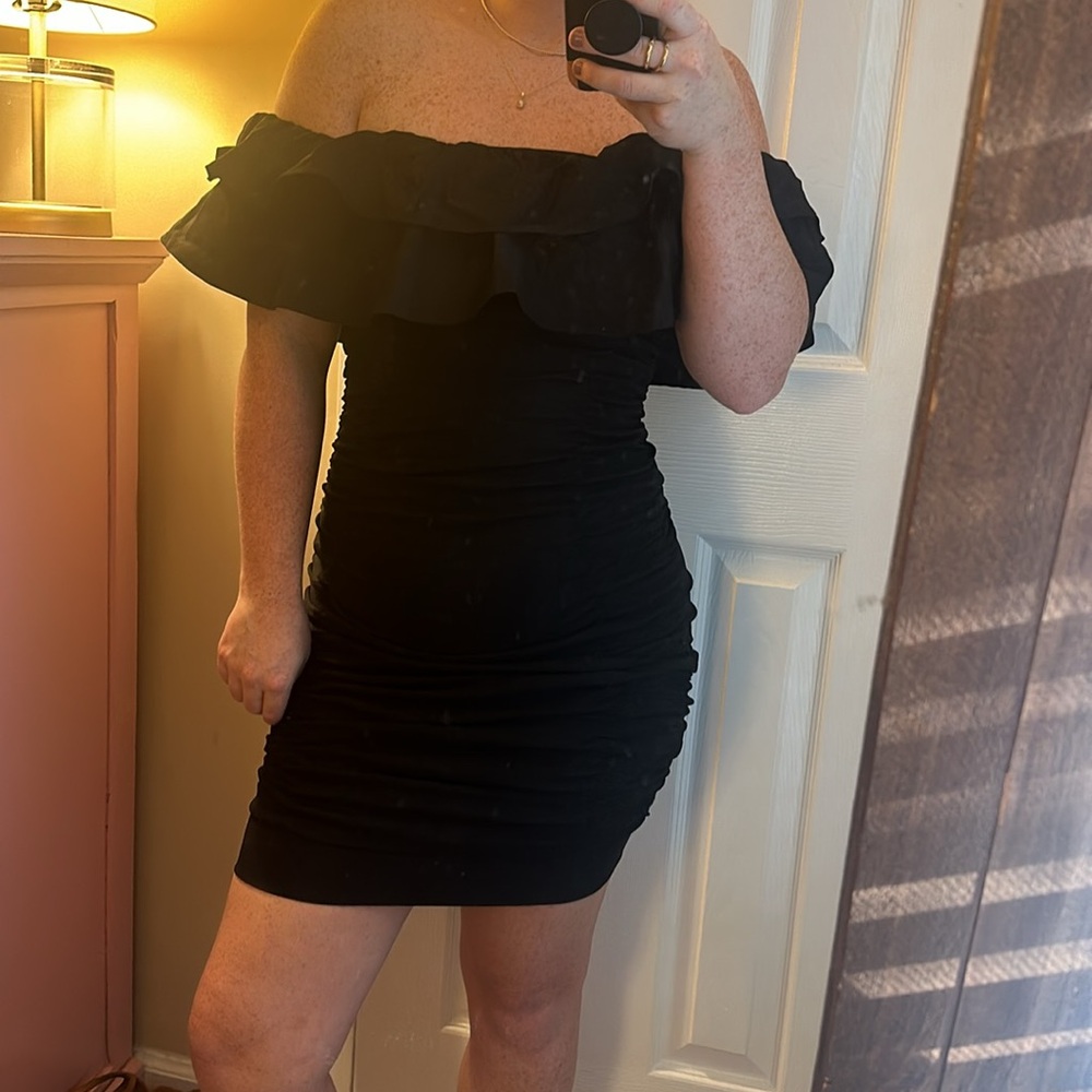Black Of the Shoulder Ruched Ruffle Dress - Picture 3 of 9